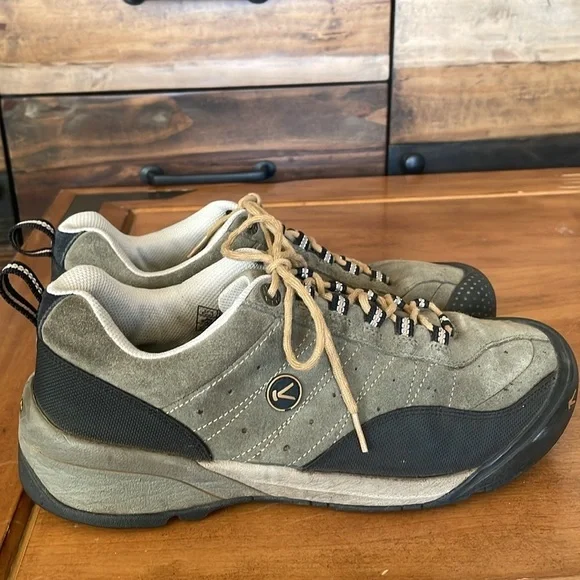 Keen Presidio Suede Shoes Size 11 - Picture 6 of 11